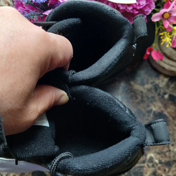 Jordan 12 Retro Playoffs Basketball/Streetwear Shoes Size 2 Youth - Picture 14 of 14